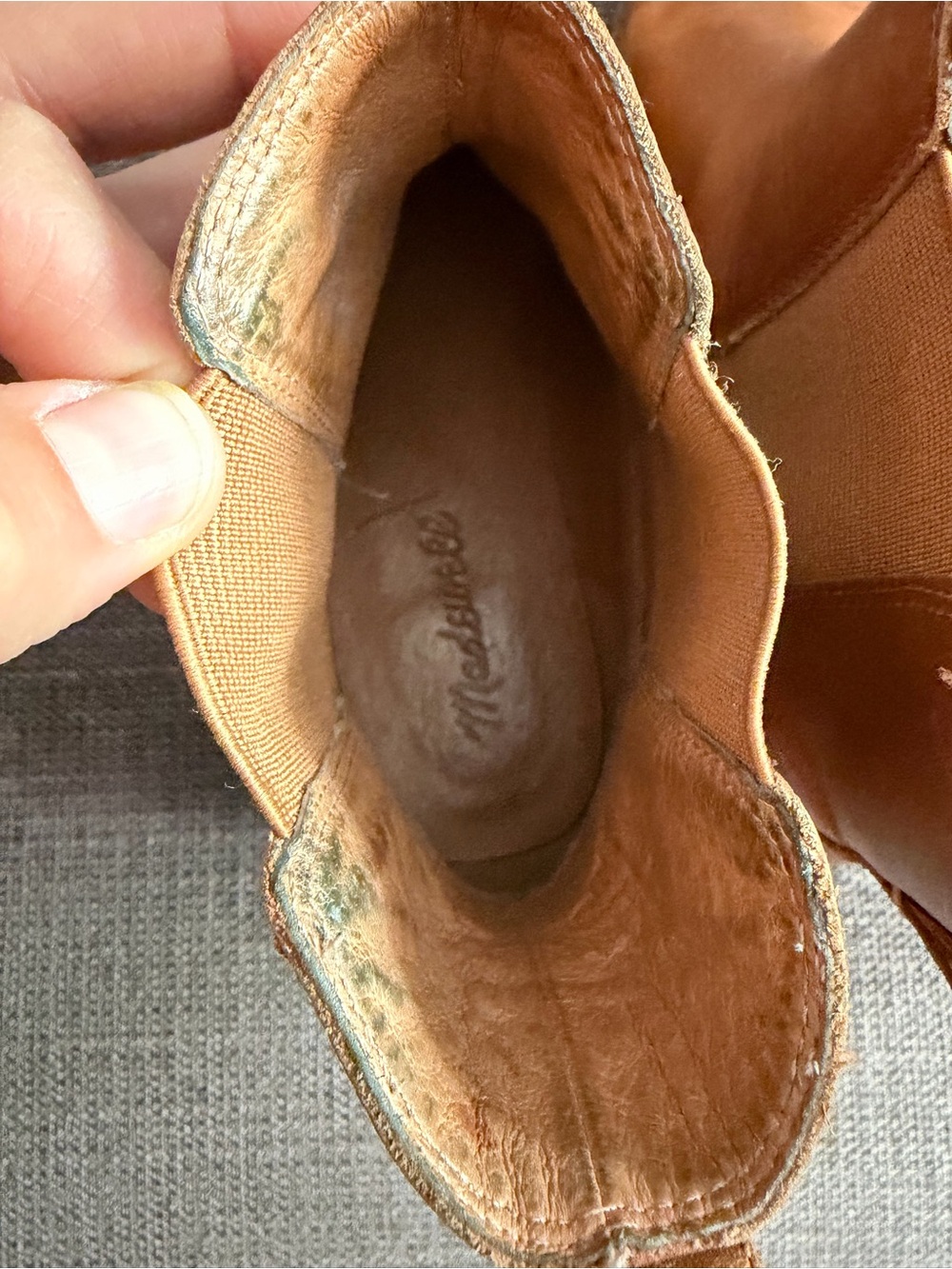 Women’s Madewell Chelsea Boots - Tan Leather - Picture 6 of 7